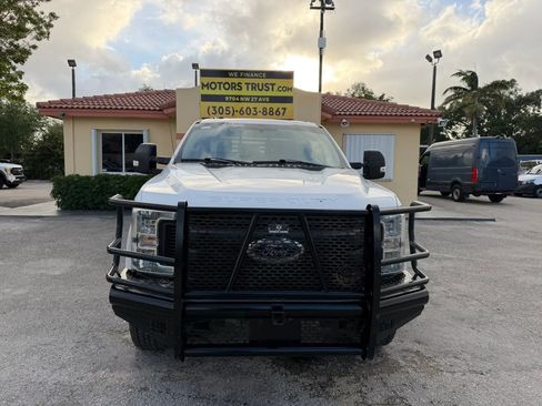 Used 2018 Ford F350 XL w/ Power Equipment Group image 8