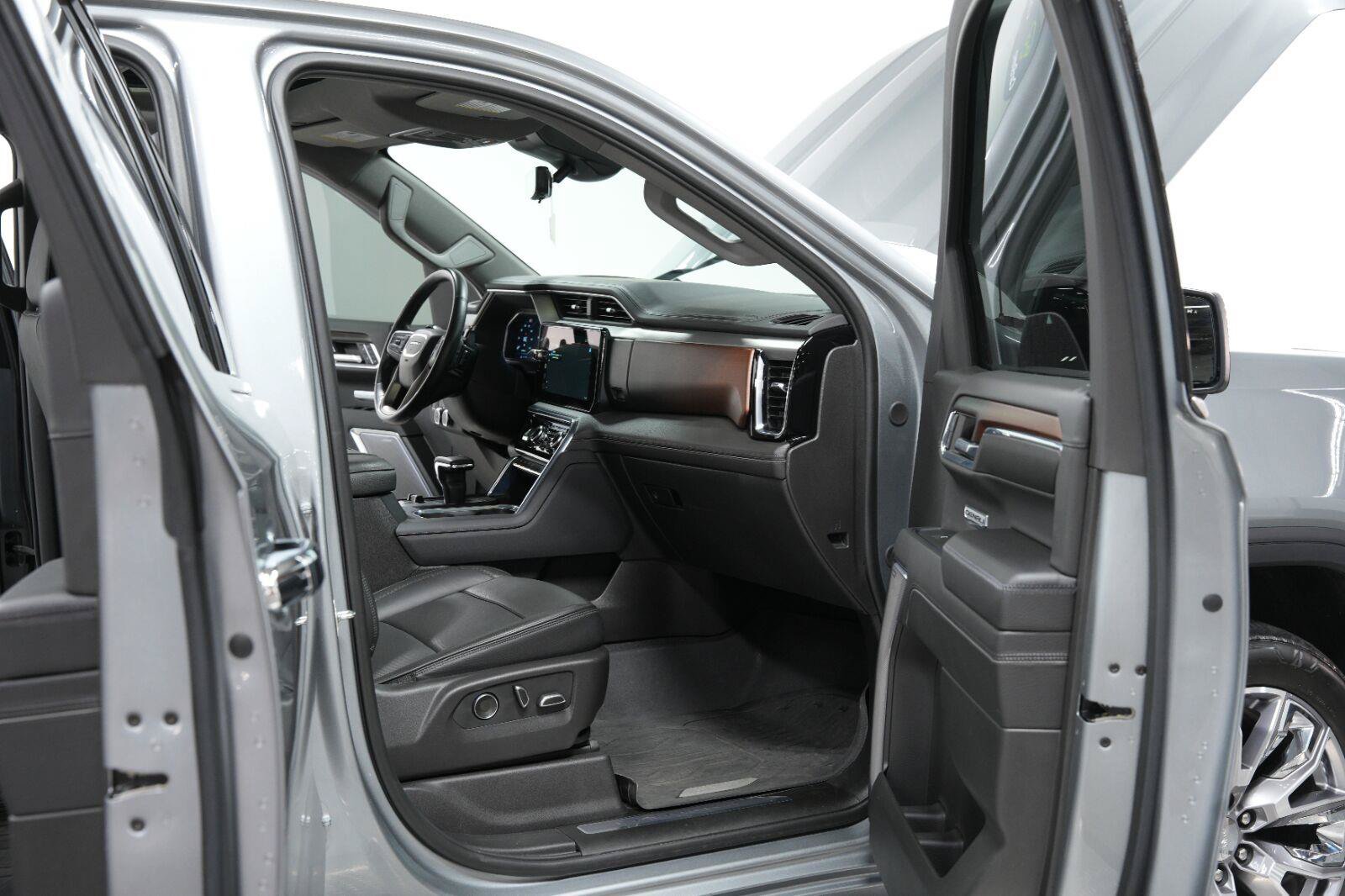 Certified 2024 GMC Sierra 1500 Denali w/ Denali Reserve Package AWD/4WD image 14