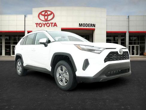 New 2025 Toyota RAV4 XLE image 30