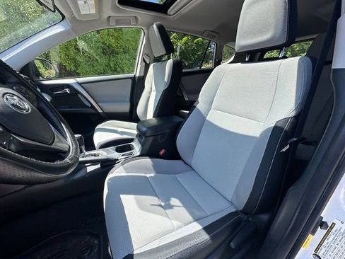 Used 2018 Toyota RAV4 XLE w/ Plus Extra Value Package AWD/4WD image 12