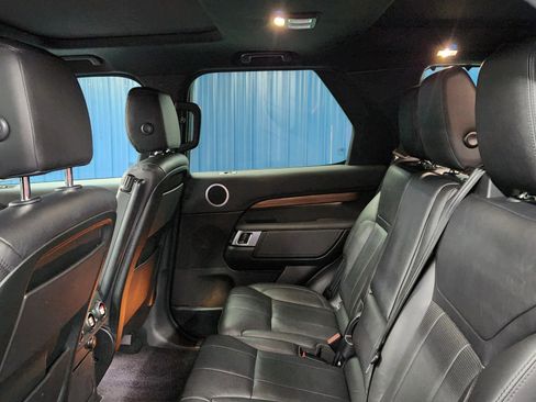 Used 2018 Land Rover Discovery HSE image 20