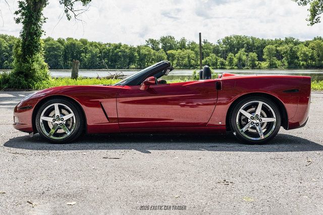 Used 2008 Chevrolet Corvette Convertible w/ Preferred Equipment Group RWD image 3
