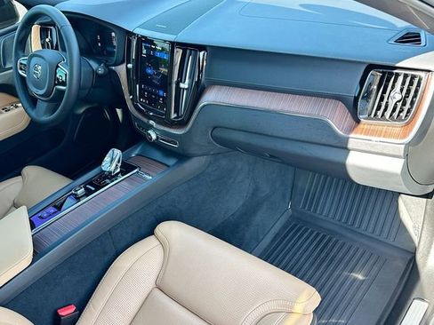 Used 2024 Volvo XC60 B5 Ultimate w/ Protection Package Premier image 30