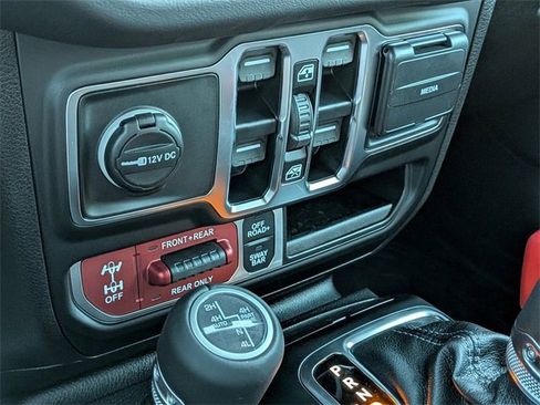 New 2025 Jeep Wrangler Unlimited Rubicon image 22