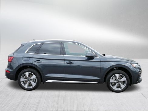 Used 2023 Audi Q5 2.0T Premium w/ Convenience Package AWD/4WD image 8