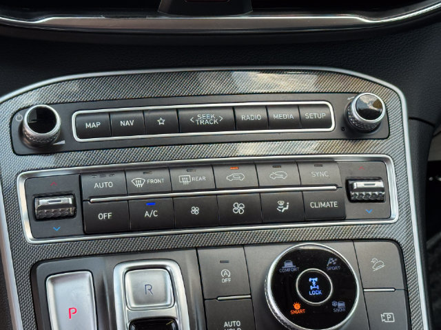 Used 2023 Hyundai Santa Fe SEL AWD/4WD image 20