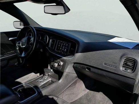 Used 2018 Dodge Charger R/T Scat Pack w/ Dynamics Package image 52