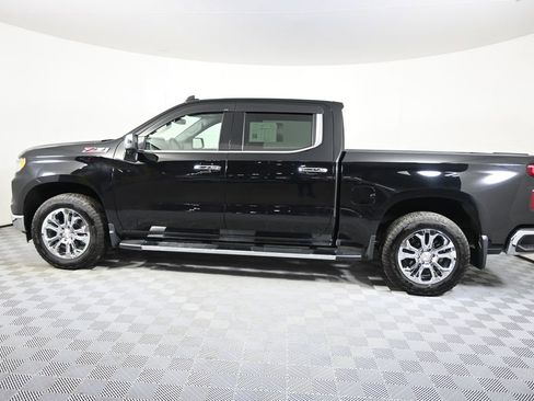 Used 2025 Chevrolet Silverado 1500 LTZ AWD/4WD image 3