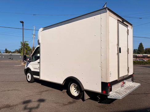 Used 2019 Ford Transit 350 138 DRW RWD image 5