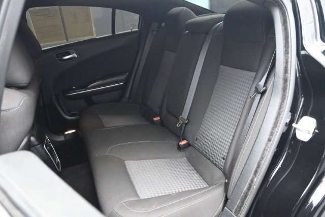 Used 2022 Dodge Charger R/T RWD image 9
