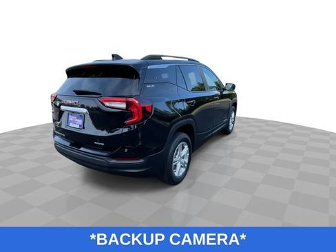 Used 2024 GMC Terrain SLE w/ Driver Convenience Package AWD/4WD image 9