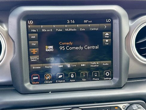 Used 2022 Jeep Wrangler Unlimited Rubicon 4xe w/ Cold Weather Group image 16