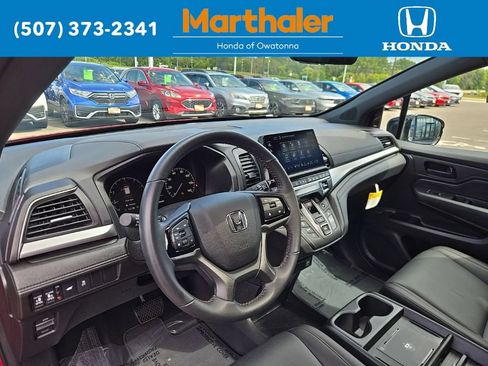 Used 2026 Honda Odyssey Sport-L image 11