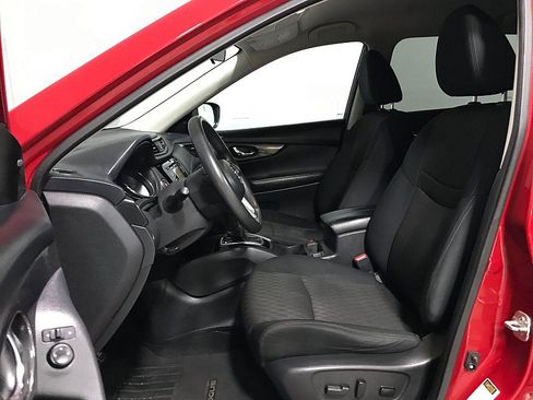 Used 2017 Nissan Rogue SV FWD image 11