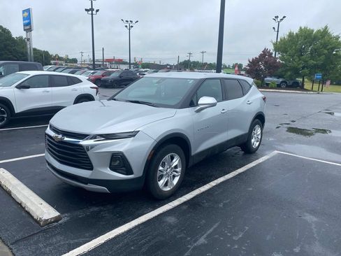 Used 2022 Chevrolet Blazer LT FWD image 3