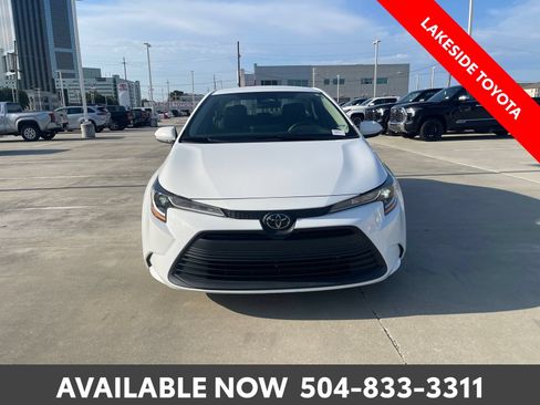 Used 2023 Toyota Corolla LE FWD image 8