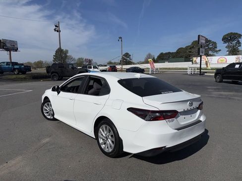 Used 2023 Toyota Camry LE w/ Convenience Package FWD image 3