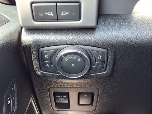 Used 2020 Ford F150 Platinum w/ Equipment Group 701A Luxury AWD/4WD image 23