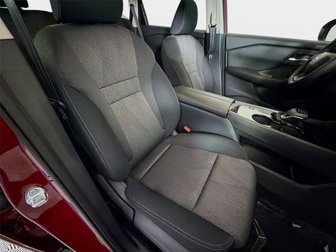 Certified 2026 Nissan Rogue SV FWD image 25