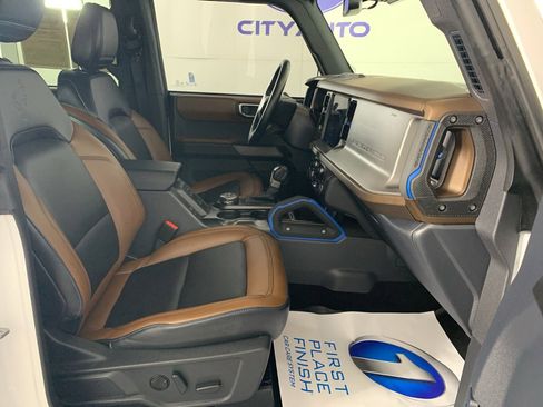Used 2023 Ford Bronco Outer Banks w/ Sasquatch Package image 41