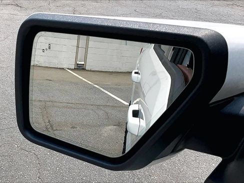 Used 2022 Ford F150 Lariat AWD/4WD image 28