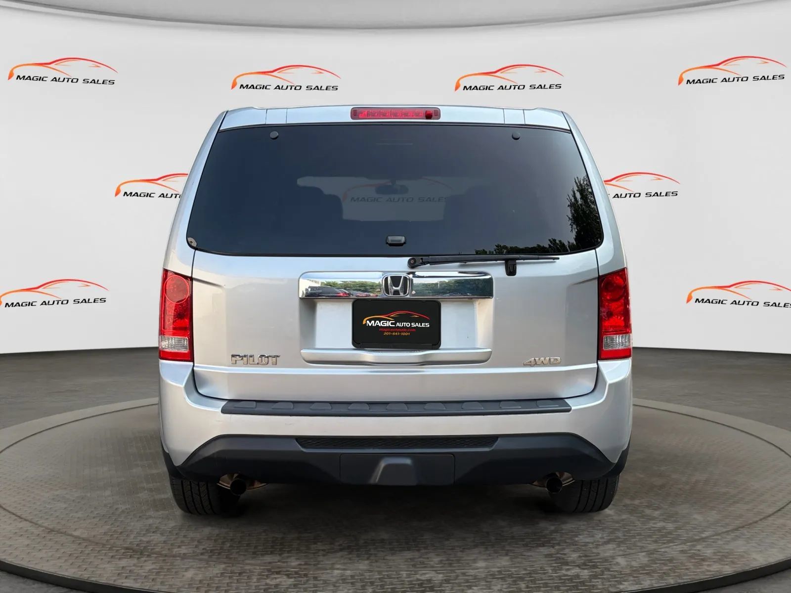 Used 2015 Honda Pilot LX image 9