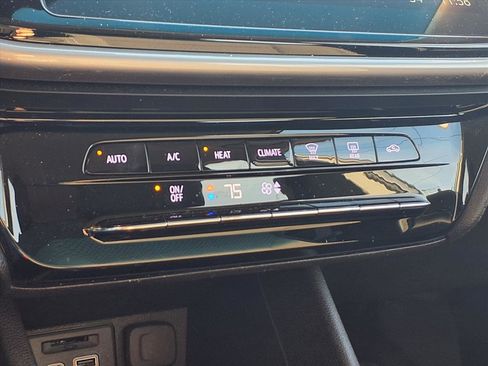 Used 2023 Chevrolet Bolt LT image 13