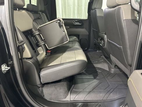 Certified 2025 Chevrolet Silverado 2500 ZR2 w/ Technology Package image 12