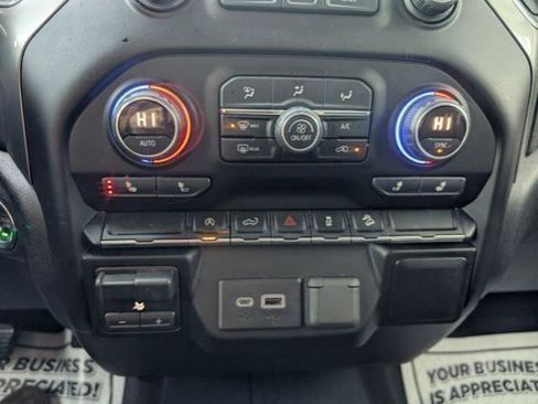 Used 2020 Chevrolet Silverado 1500 LT Trail Boss w/ Convenience Package image 10