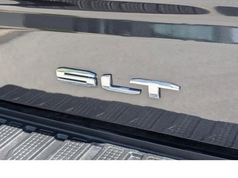 Used 2024 GMC Sierra 1500 SLT image 31