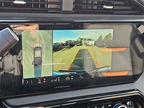 New 2026 GMC Sierra 2500 AT4 w/ AT4 Premium Plus Package image 13