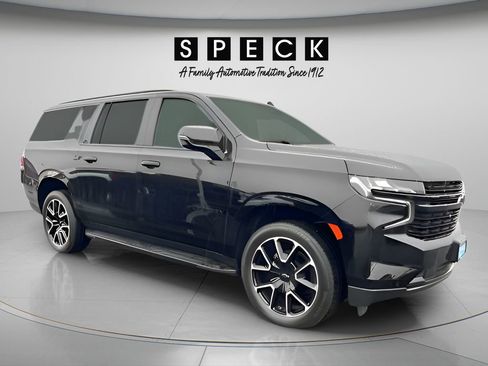Used 2024 Chevrolet Suburban RST w/ Luxury Package AWD/4WD image 7