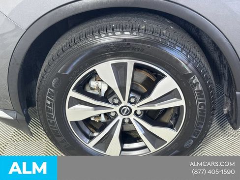 Used 2023 Nissan Murano SV FWD image 14