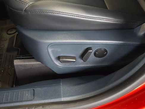 Used 2024 Ford Maverick Lariat w/ Black Appearance Package image 25