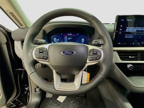 New 2026 Ford Explorer Active RWD image 11