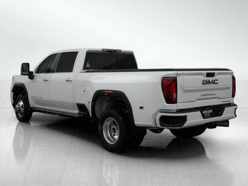 Used 2022 GMC Sierra 3500 Denali w/ Denali Ultimate Package image 3