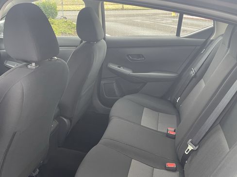 Used 2025 Nissan Sentra SV FWD image 14