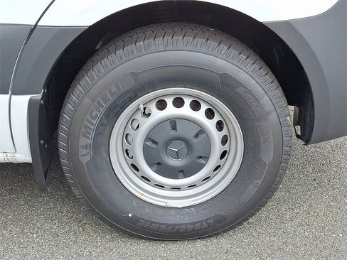 New 2024 Mercedes-Benz Sprinter 2500 image 5