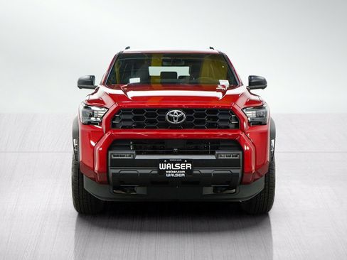 Used 2025 Toyota 4Runner TRD Off-Road Premium AWD/4WD image 8