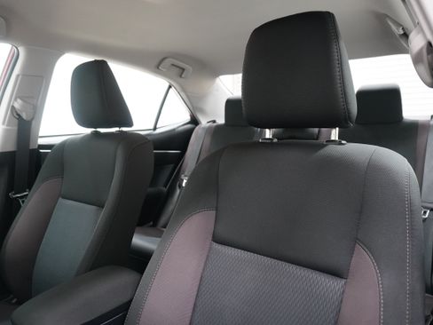 Used 2017 Toyota Corolla LE FWD image 11