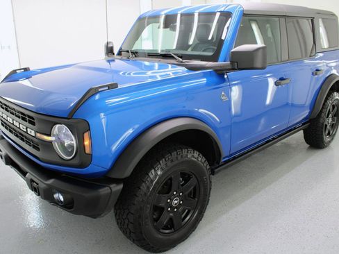 Used 2024 Ford Bronco Black Diamond AWD/4WD image 5