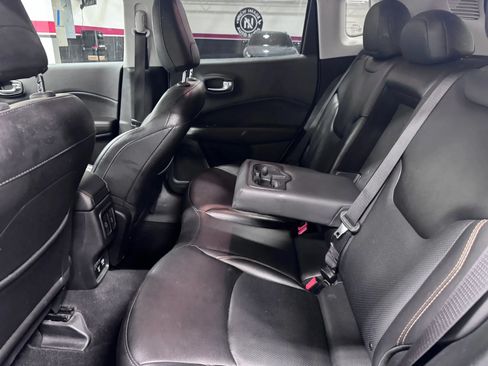 Used 2019 Jeep Compass Limited AWD/4WD image 34