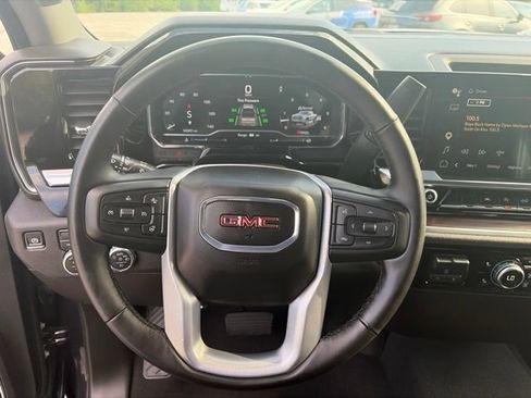 Used 2025 GMC Sierra 1500 SLT AWD/4WD image 15