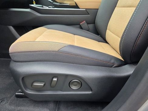 New 2026 Chevrolet Equinox ACTIV FWD image 8