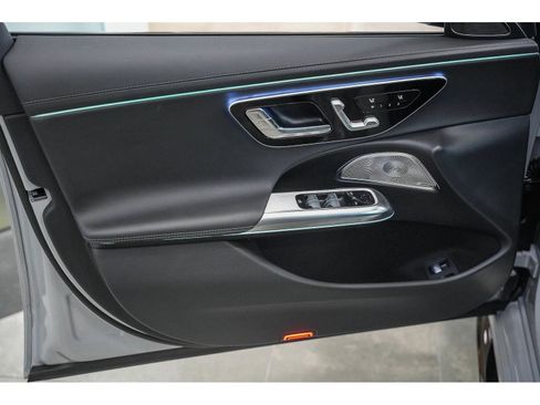 New 2026 Mercedes-Benz E 53 AMG e 4MATIC Sedan image 21