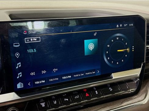 Used 2024 Chevrolet Silverado 2500 LTZ w/ LTZ Convenience Package image 18