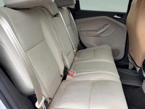 Used 2017 Ford Escape SE image 15