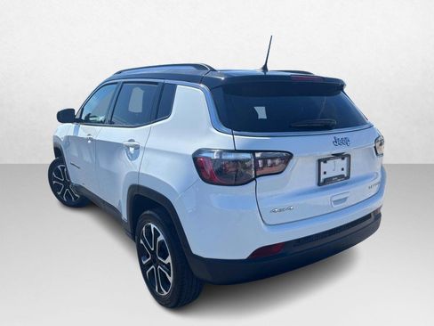 Used 2022 Jeep Compass Limited image 5