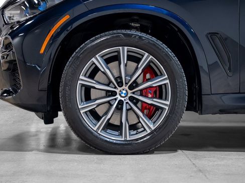 Used 2023 BMW X5 M50i w/ Executive Package image 30