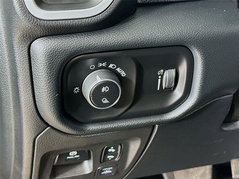 Used 2020 RAM 1500 Big Horn image 10